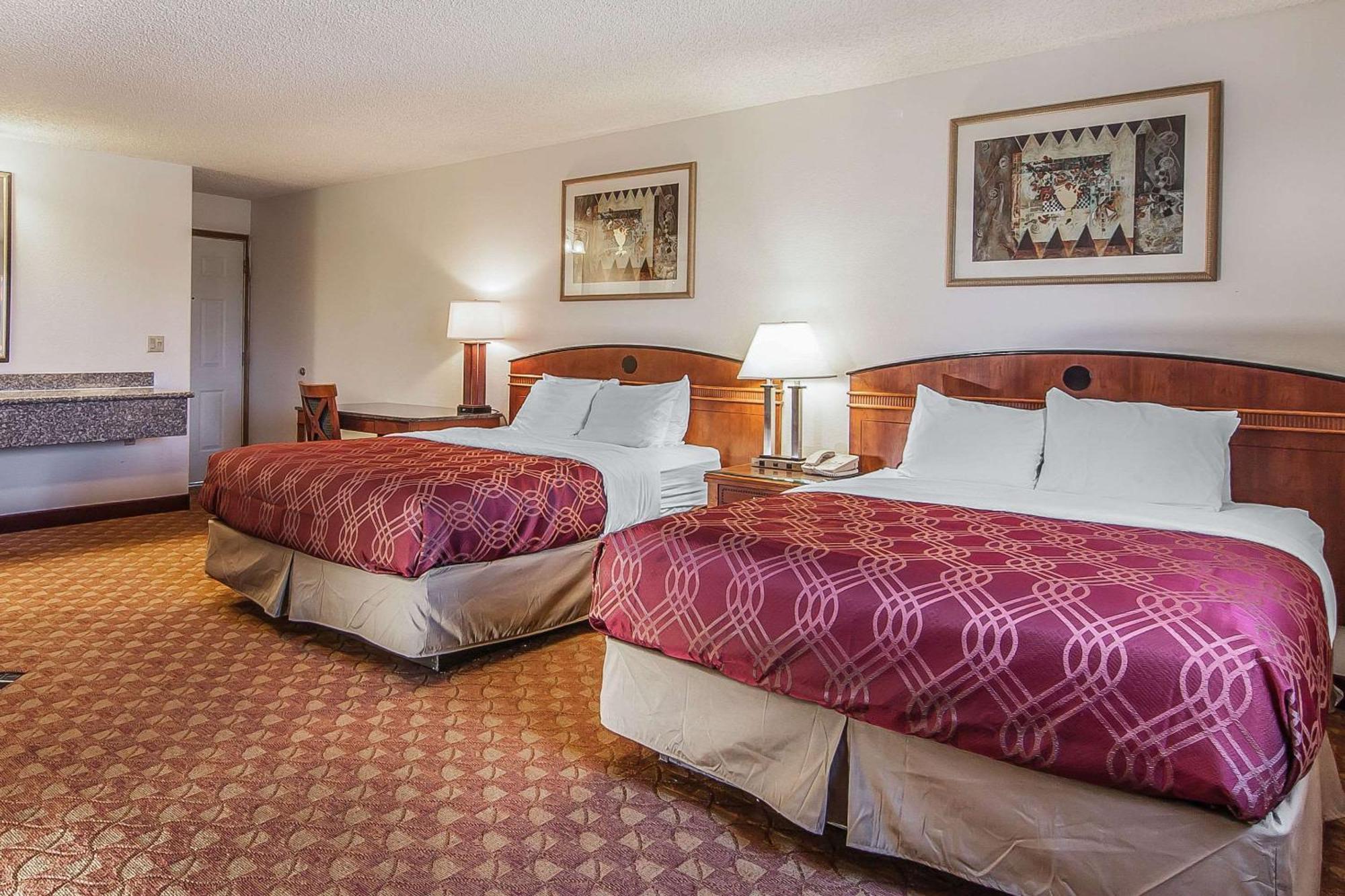 Econo Lodge Inn & Suites Madras Exteriér fotografie