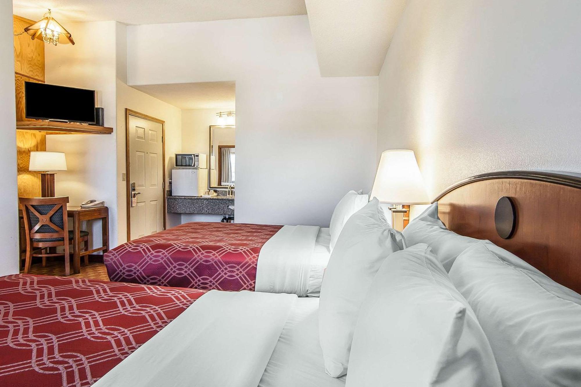Econo Lodge Inn & Suites Madras Exteriér fotografie