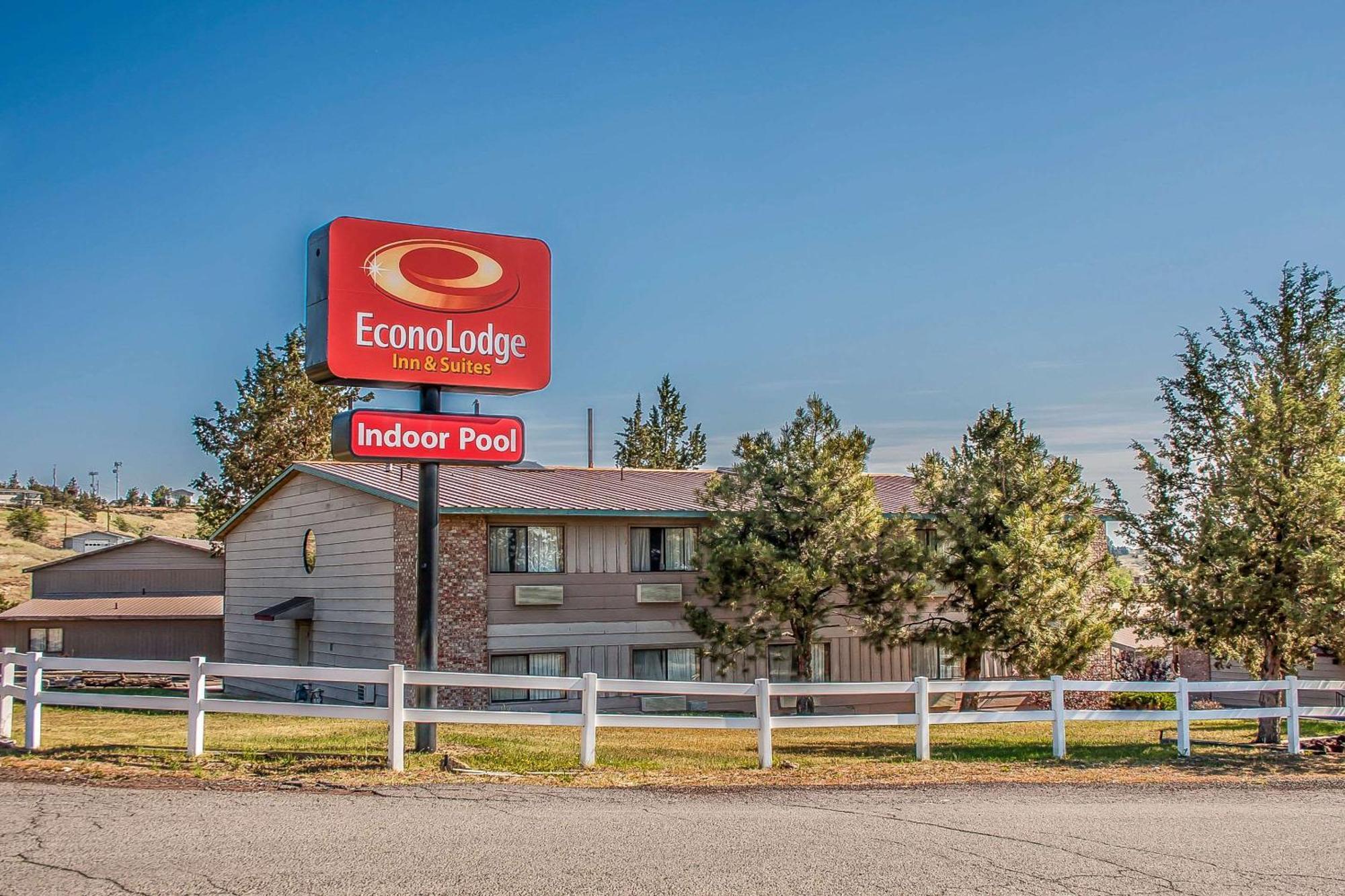 Econo Lodge Inn & Suites Madras Exteriér fotografie